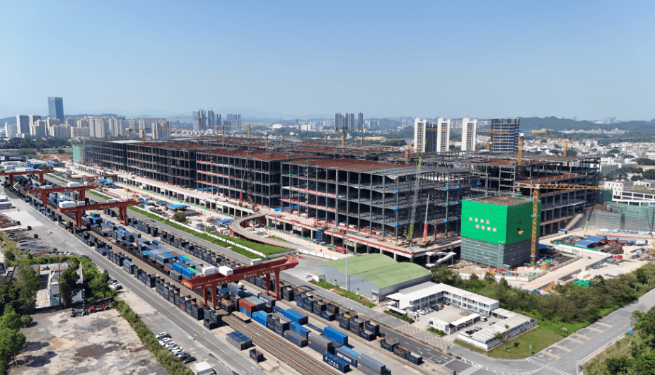 全國首例鐵路蓋上智慧物流園！深圳平湖南綜合物流樞紐二期鋼結(jié)構(gòu)主體完工:鋼結(jié)構(gòu)

